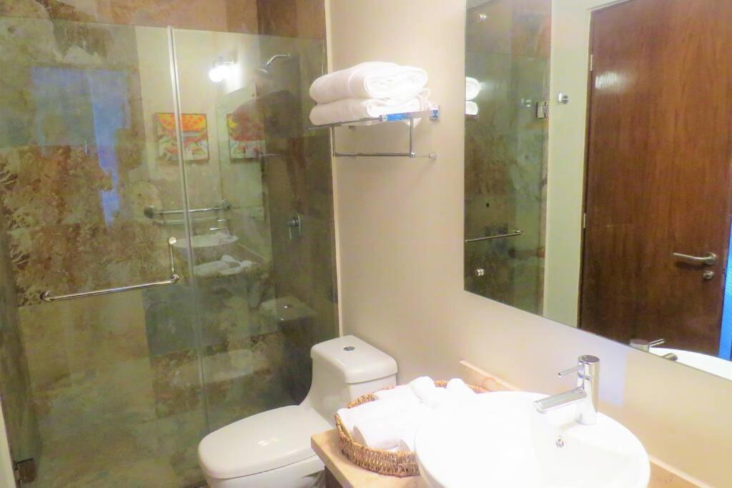 2 Bedrooms Luxury In * Playa del Carmen